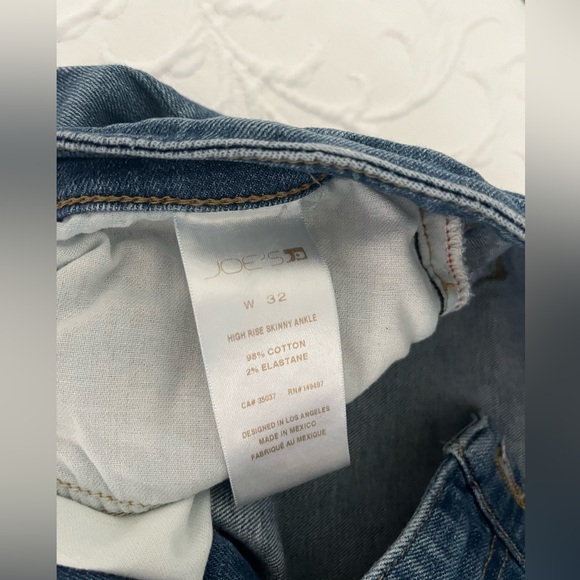 Joe’s Jeans Size 32 High Waisted Skinny Ankle Jeans with cuff.  Distressed. - Picture 5 of 5